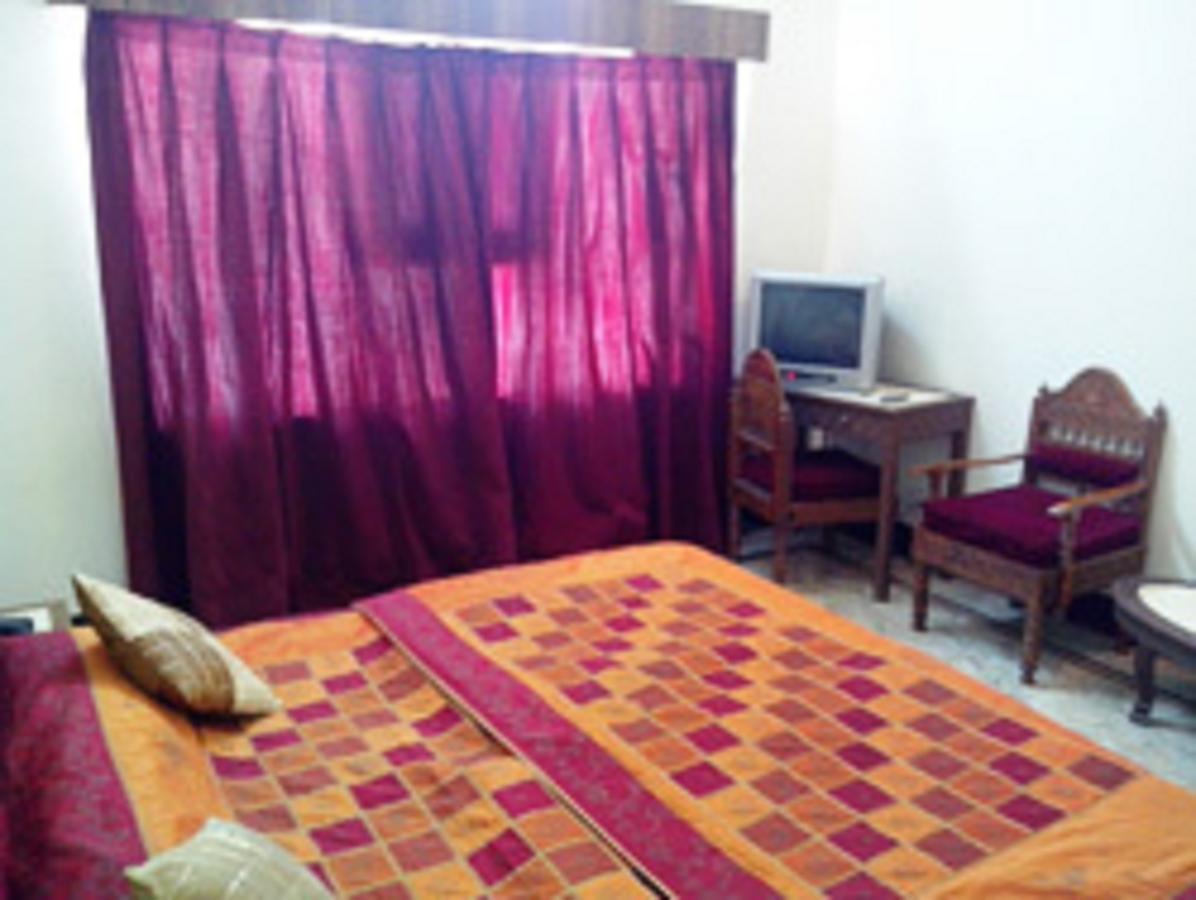 Hotel Padmini Chittorgarh Bagian luar foto